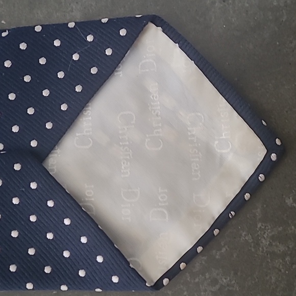 VINTAGE CHRISTIAN DIOR LOGO MONOGRAM POLKA DOT NECK TIE - Picture 4 of 7